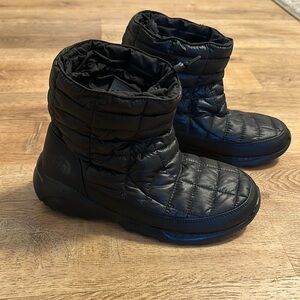Men’s North Face boots